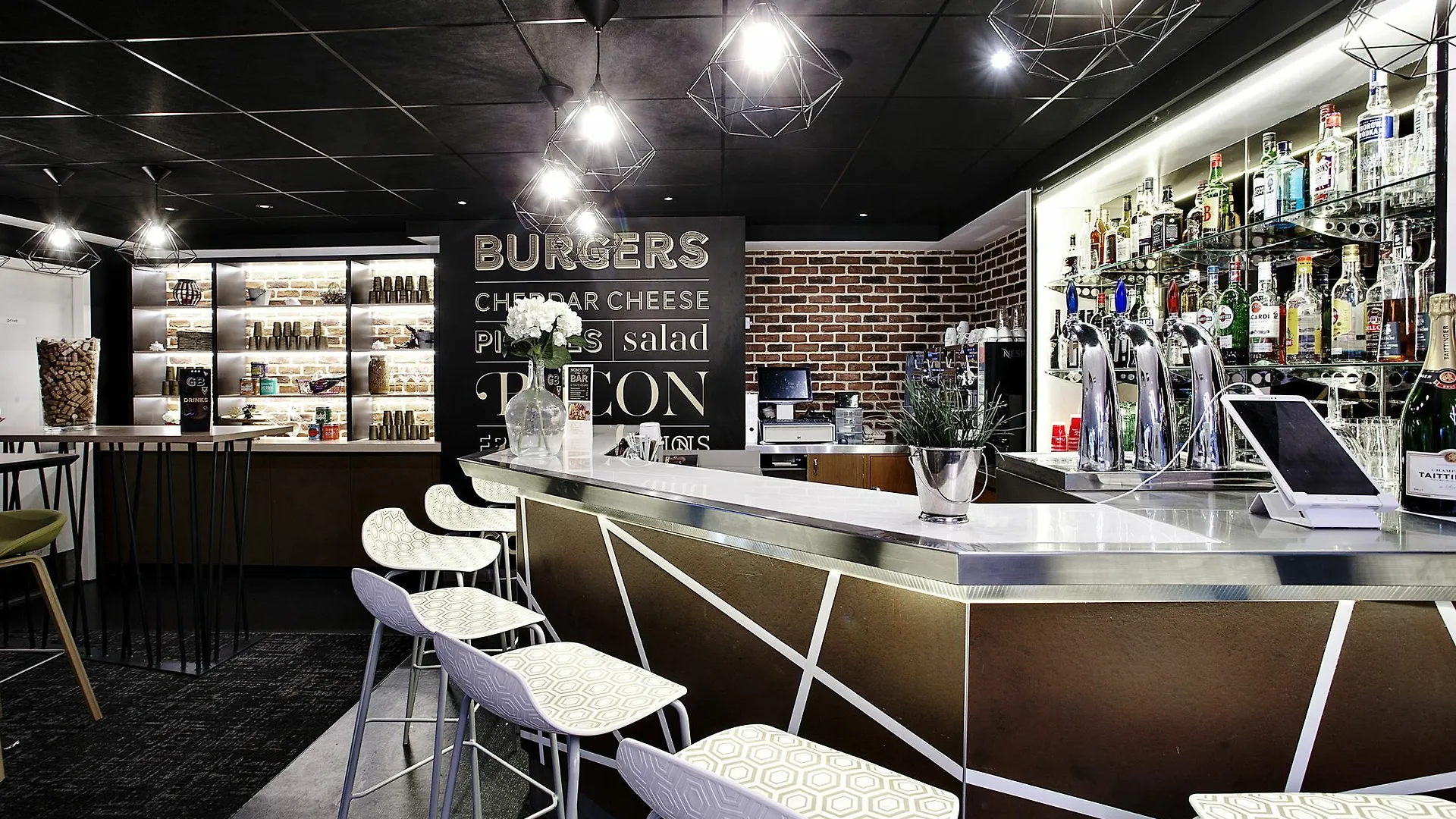 Novotel Toulouse Purpan Aeroport 4*,