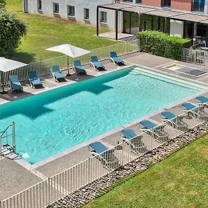 Zenitude Hôtel-résidences Métropole Hotel